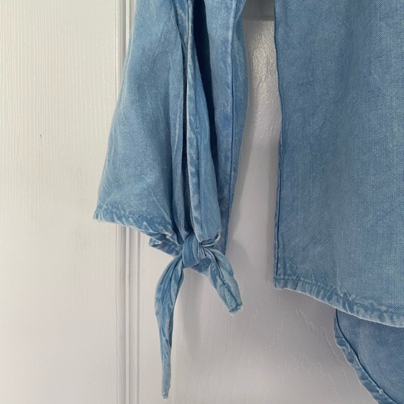 Open Back Shirt - Picture 2 of 4